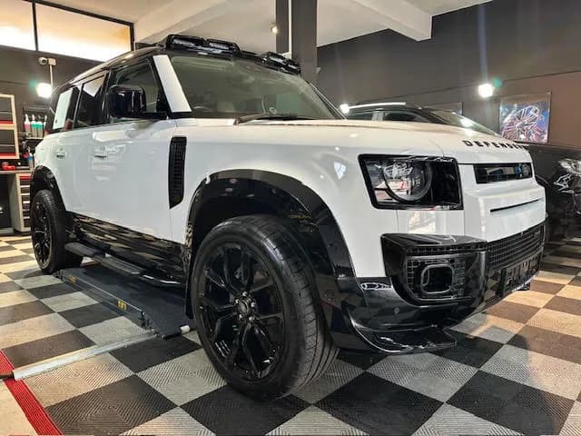 2023 Land Rover Defender